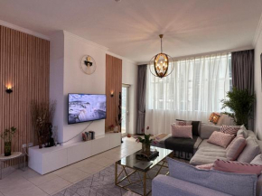 Cozy 2BHK Near Burj Khalifa